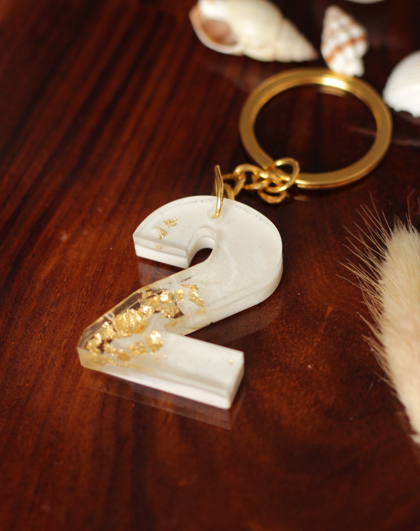 Numerical Resin Keychain, Lucky Number Keychain, 0 to 9 Number Keychain, Black Gold or White Gold Keychain, Resin Keychain