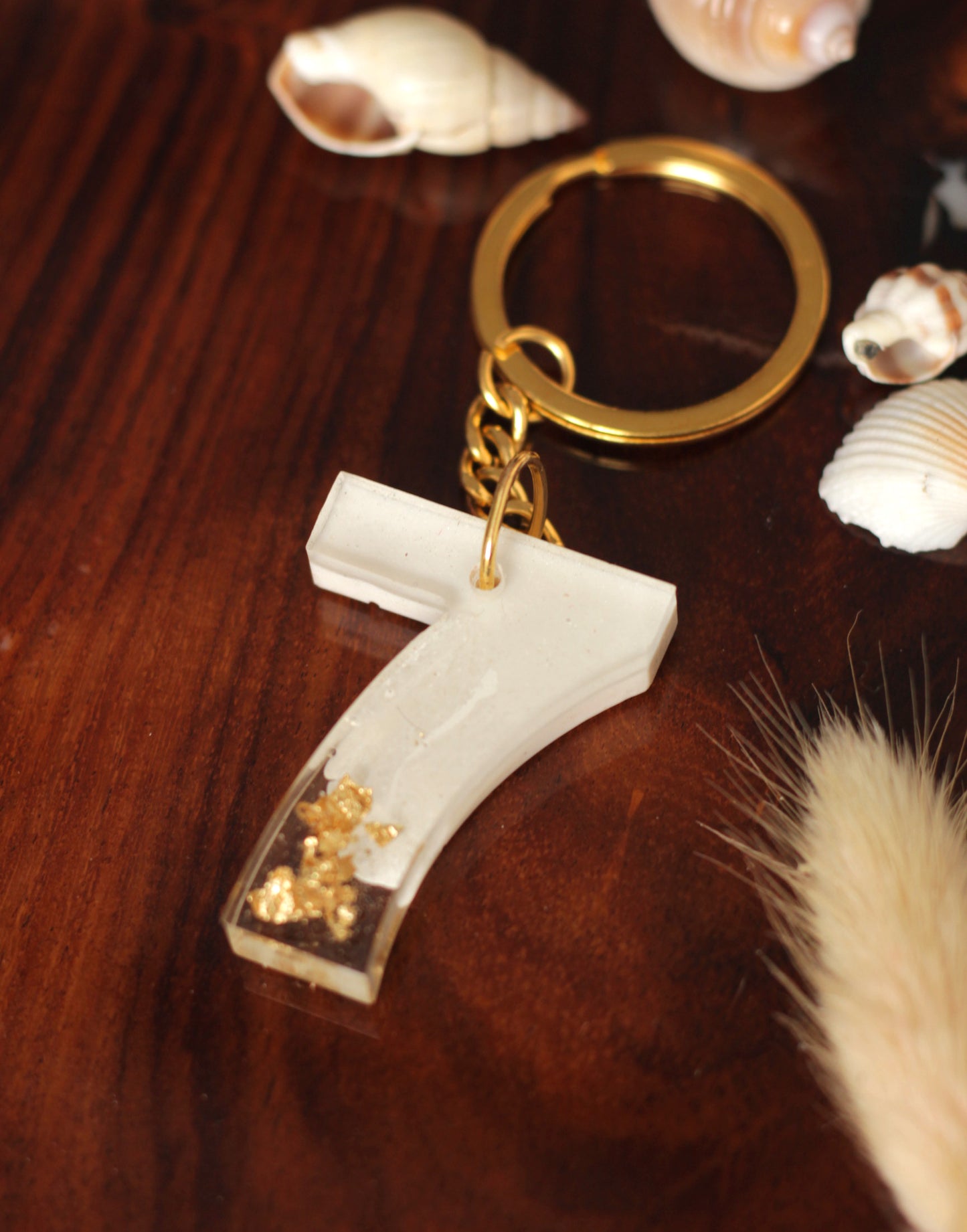 Numerical Resin Keychain, Lucky Number Keychain, 0 to 9 Number Keychain, Black Gold or White Gold Keychain, Resin Keychain
