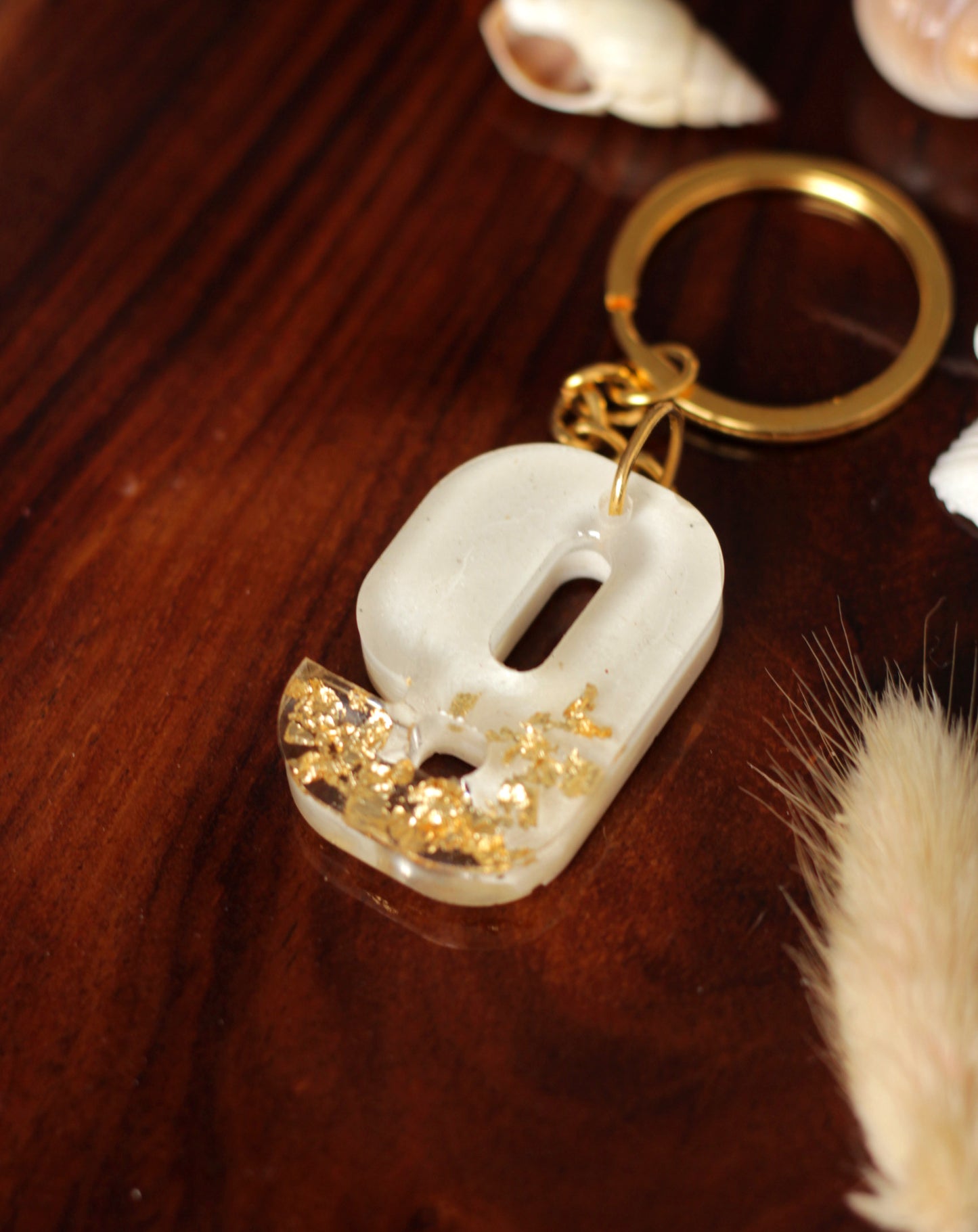 Numerical Resin Keychain, Lucky Number Keychain, 0 to 9 Number Keychain, Black Gold or White Gold Keychain, Resin Keychain