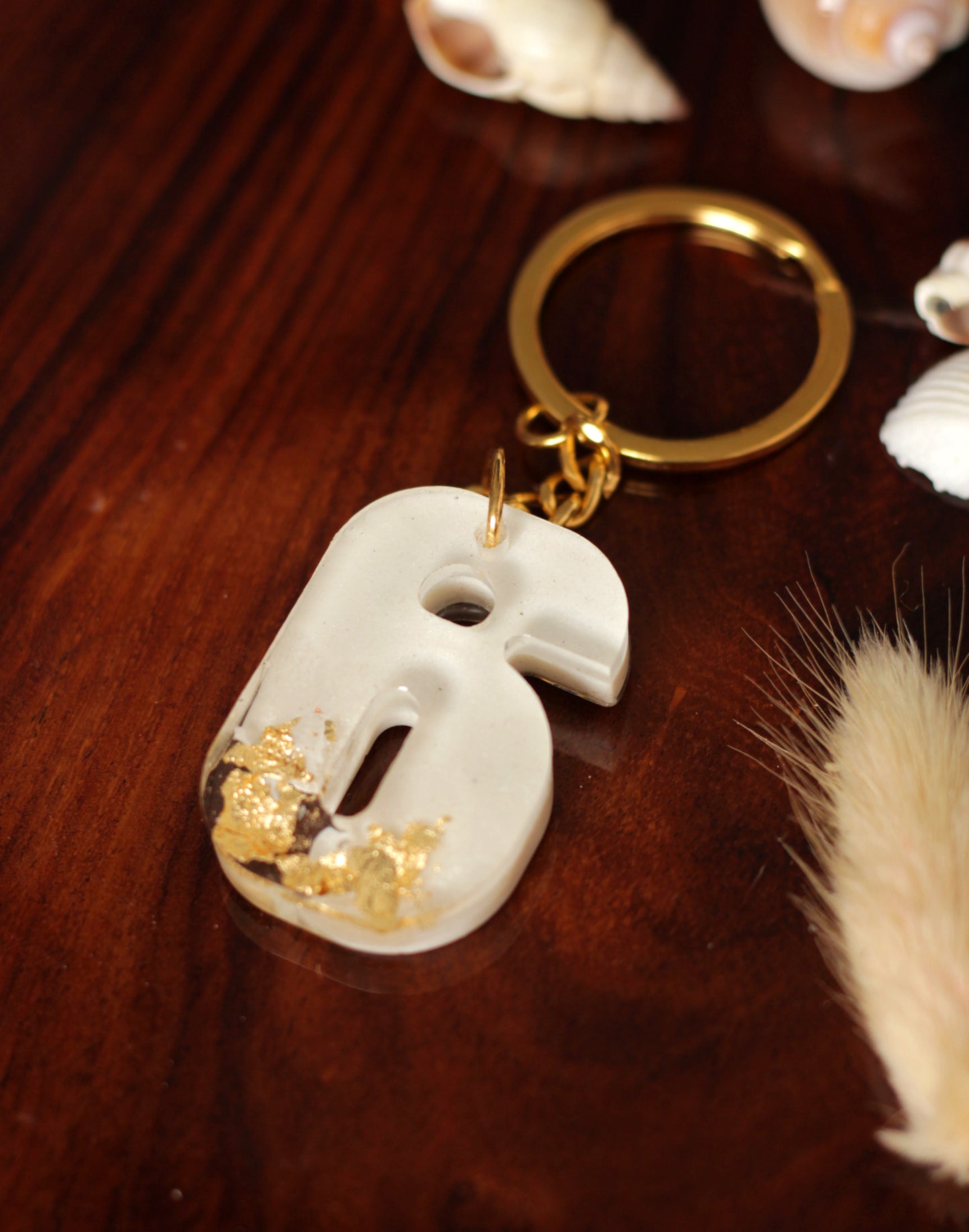 Numerical Resin Keychain, Lucky Number Keychain, 0 to 9 Number Keychain, Black Gold or White Gold Keychain, Resin Keychain