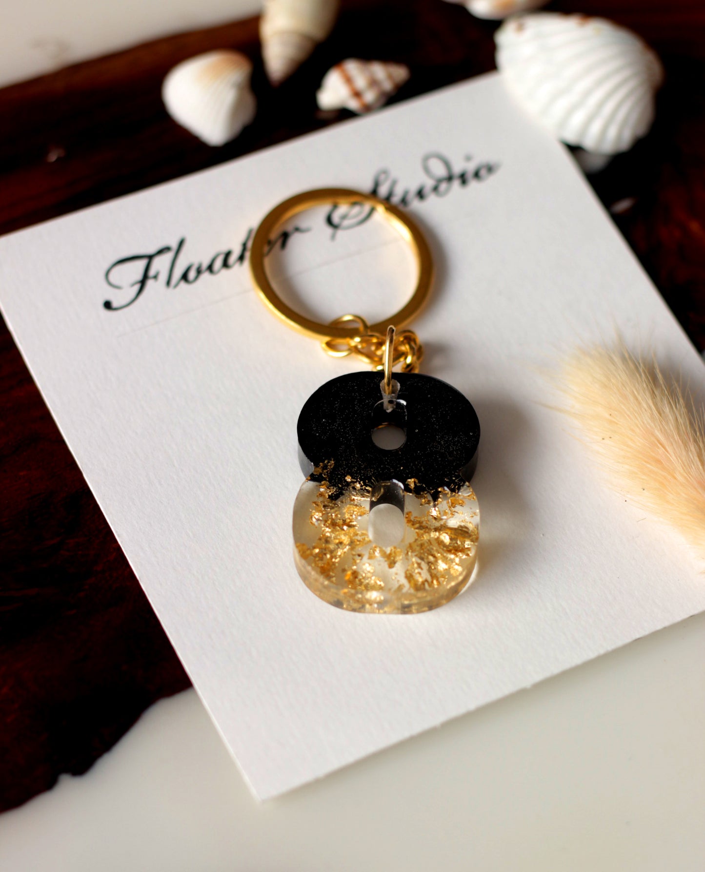 Numerical Resin Keychain, Lucky Number Keychain, 0 to 9 Number Keychain, Black Gold or White Gold Keychain, Resin Keychain